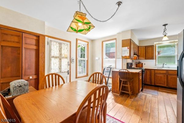 Dining room, Interior, Kitchen, Pendant Lights, Wood Texture Flooring