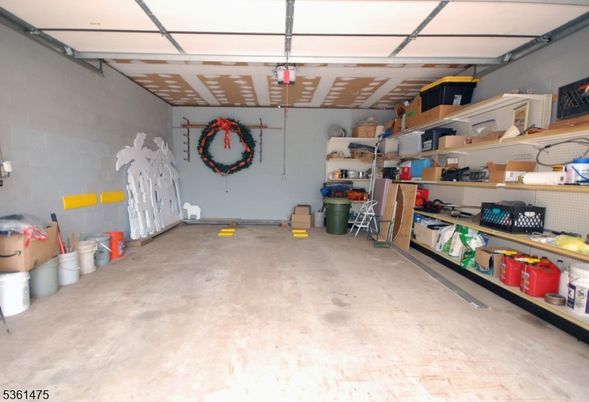 Garage, Interior