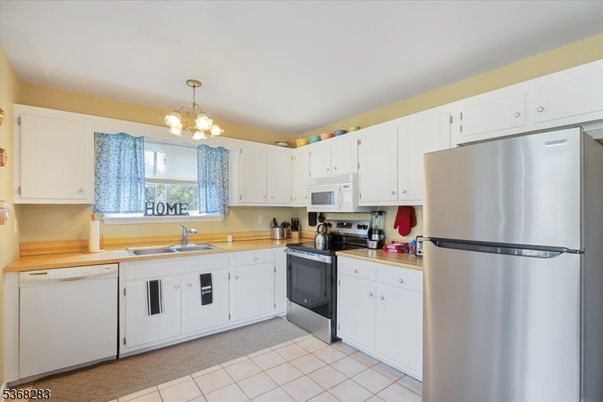 Chandelier, Interior, Kitchen