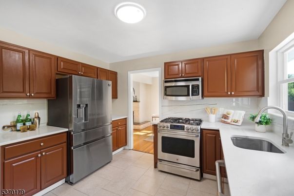 Interior, Kitchen, Stainless Steel Appliances