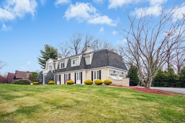Backyard, Exterior, Facade, French Provincial