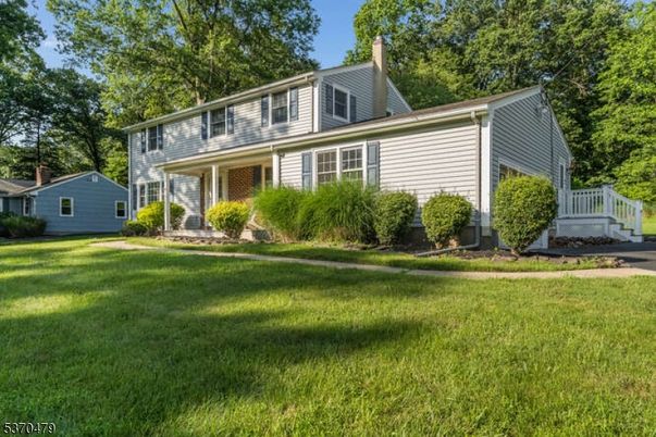 Backyard, Exterior, Facade, Brick Facade, Georgian