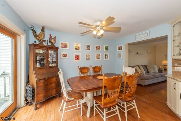 Dining room, Interior, Wood Texture Flooring