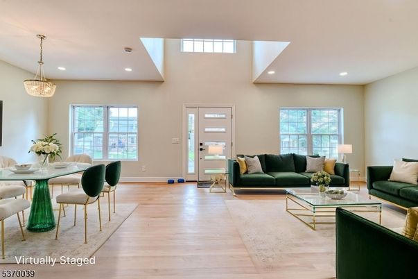 Dining room, Interior, Living room, Pendant Lights, Recessed Lighting, Wood Texture Flooring