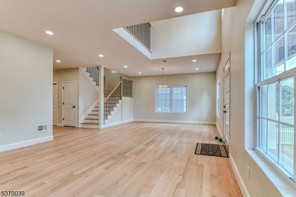 Interior, Pendant Lights, Recessed Lighting, Wood Texture Flooring