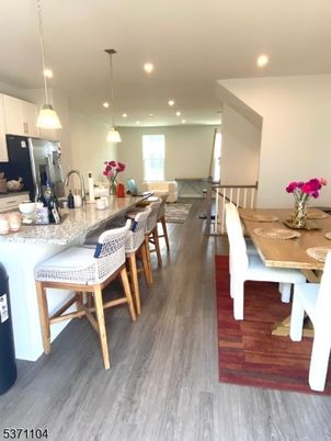 Dining room, Interior, Kitchen, Pendant Lights, Recessed Lighting, Wood Texture Flooring