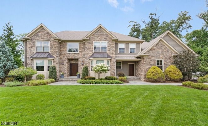 Exterior, Facade, Brick Facade, Brick Traditional