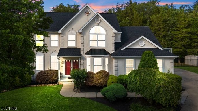 Exterior, Facade, Brick Traditional