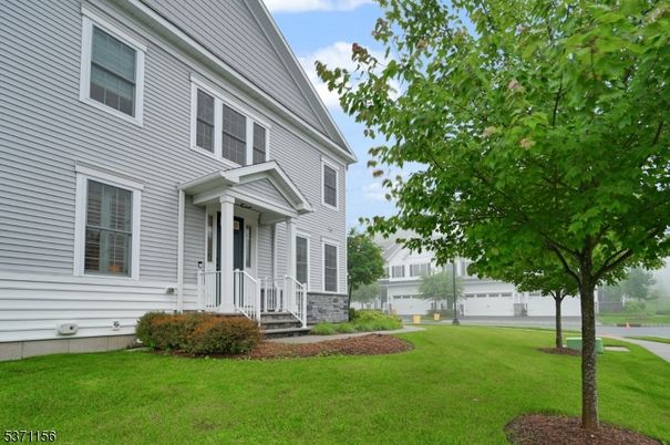 Backyard, Exterior, Facade, Queen Anne Victorian