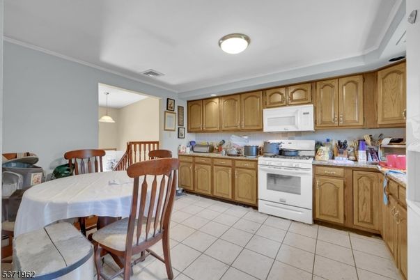 Dining room, Interior, Kitchen, Pendant Lights
