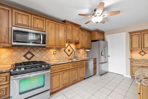 Interior, Kitchen, Stainless Steel Appliances