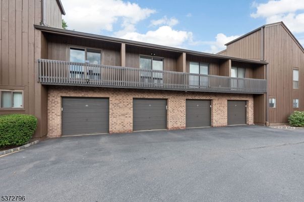 Attached, Exterior, Facade, Brick Facade, Modern