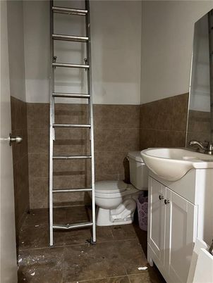 Bathroom, Interior