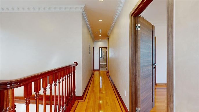 Interior, Recessed Lighting, Wood Texture Flooring