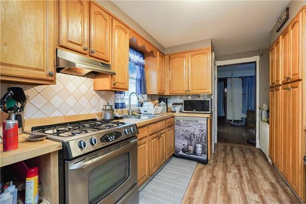 Interior, Kitchen, Stainless Steel Appliances, Wood Texture Flooring