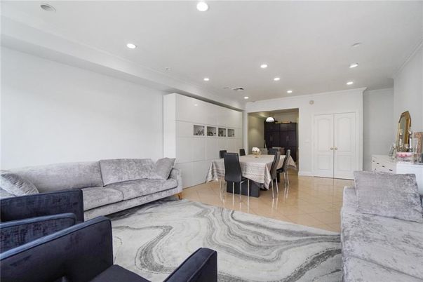 Dining room, Interior, Living room, Recessed Lighting