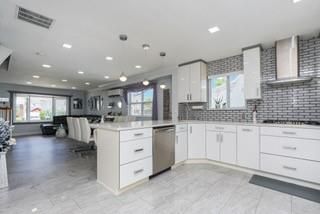 Dining room, Interior, Kitchen, Living room, Pendant Lights, Recessed Lighting, Stainless Steel Appliances