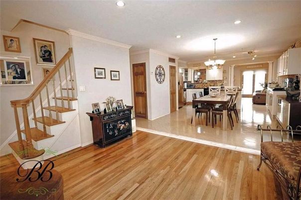 Chandelier, Dining room, Interior, Kitchen, Recessed Lighting, Wood Texture Flooring