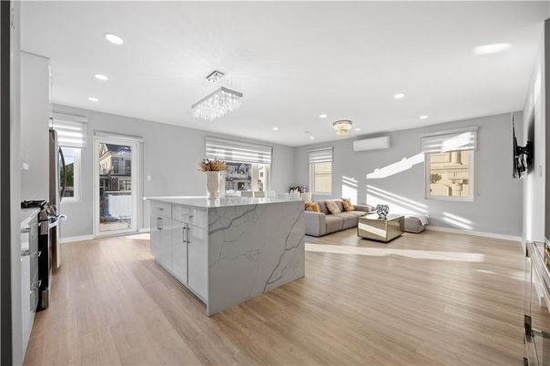 Chandelier, Interior, Kitchen, Living room, Recessed Lighting, Wood Texture Flooring