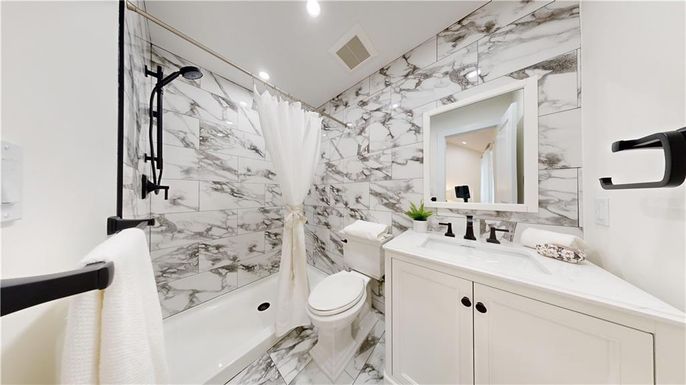 Bathroom, Interior, Marble, Marble Walls, Recessed Lighting