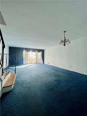 Chandelier, Empty room, Interior