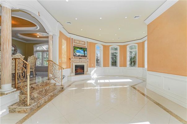 Fireplace, Interior, Recessed Lighting