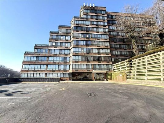 Exterior, Facade, Condo Building
