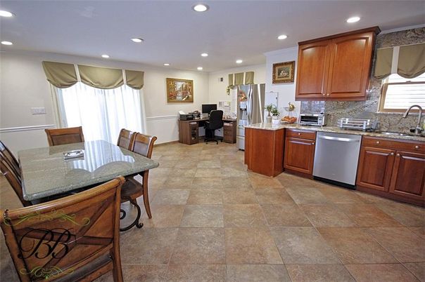 Dining room, Interior, Kitchen, Recessed Lighting, Stainless Steel Appliances