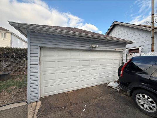 Detached Garage, Exterior