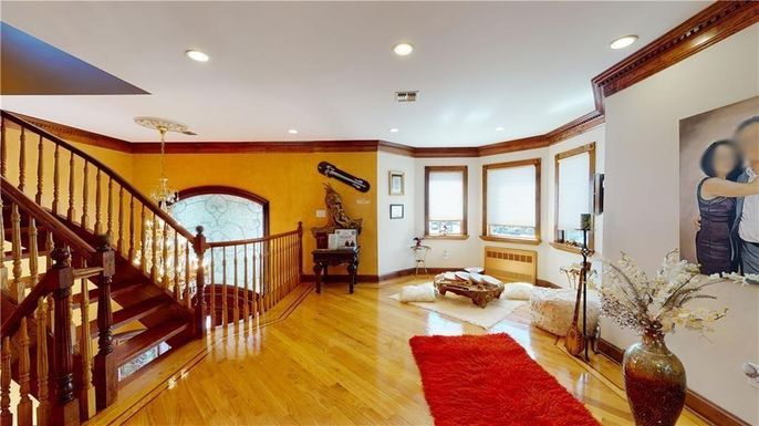Interior, Recessed Lighting, Wood Texture Flooring