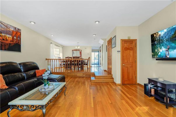 Chandelier, Dining room, Interior, Living room, Recessed Lighting, Wood Texture Flooring