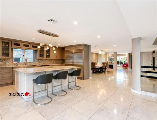 Dining room, Interior, Kitchen, Pendant Lights, Recessed Lighting, Stainless Steel Appliances