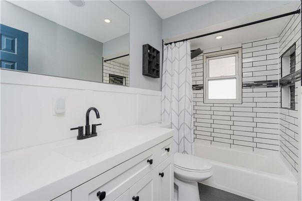 Bathroom, Interior, Recessed Lighting, Wood Texture Flooring