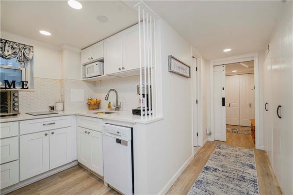 Interior, Kitchen, Recessed Lighting, Wood Texture Flooring
