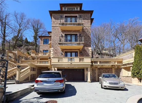 Attached, Exterior, Facade, Brick Facade, Rowhouse