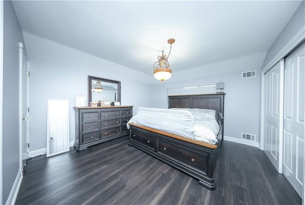 Bedroom, Interior, Pendant Lights, Wood Texture Flooring