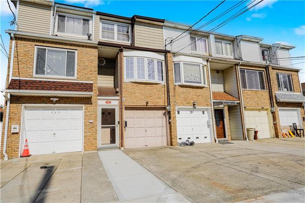 Attached, Exterior, Facade, Brick Facade, Rowhouse