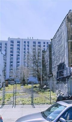Exterior, Facade, Condo Building