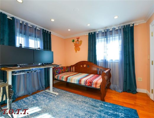 DE Listing image placeholder