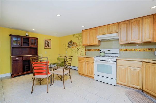 Dining room, Interior, Kitchen, Recessed Lighting
