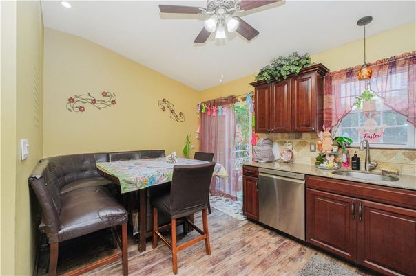 Dining room, Interior, Kitchen, Recessed Lighting, Wood Texture Flooring