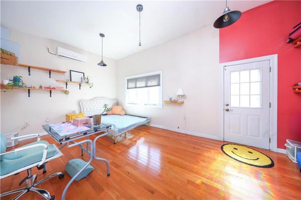 Home Office, Interior, Pendant Lights, Wood Texture Flooring