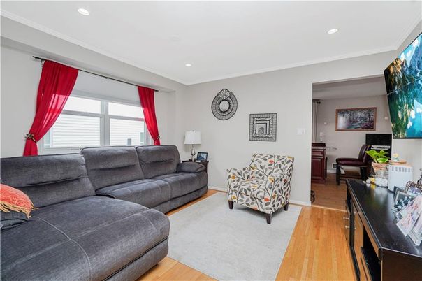 Interior, Living room, Piano, Recessed Lighting, Wood Texture Flooring