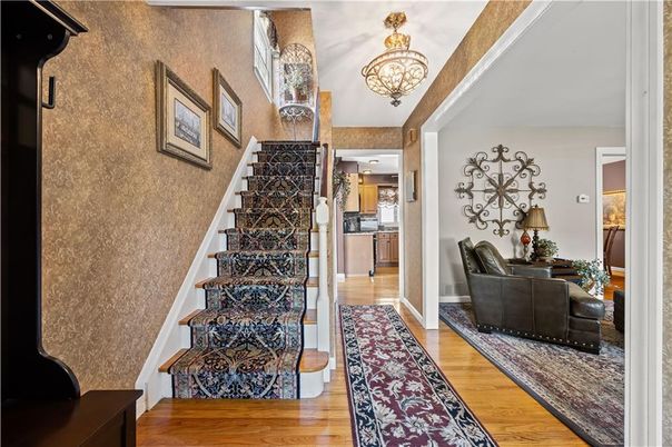 Chandelier, Interior, Wood Texture Flooring