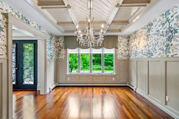 Chandelier, Empty room, Interior, Wood Texture Flooring