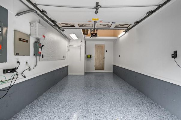 Garage, Interior
