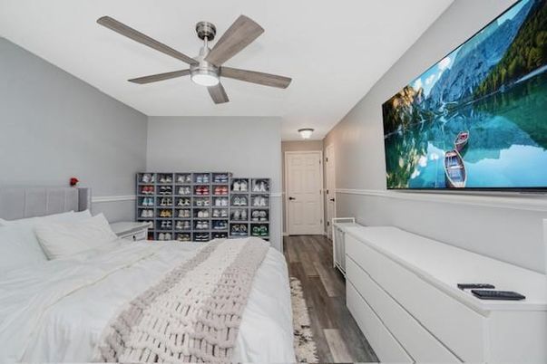 Bedroom, Interior, Wood Texture Flooring