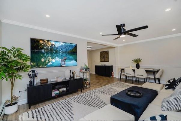 Dining room, Interior, Living room, Recessed Lighting, Wood Texture Flooring