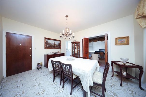 Chandelier, Dining room, Interior, Marble