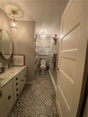 Bathroom, Interior
